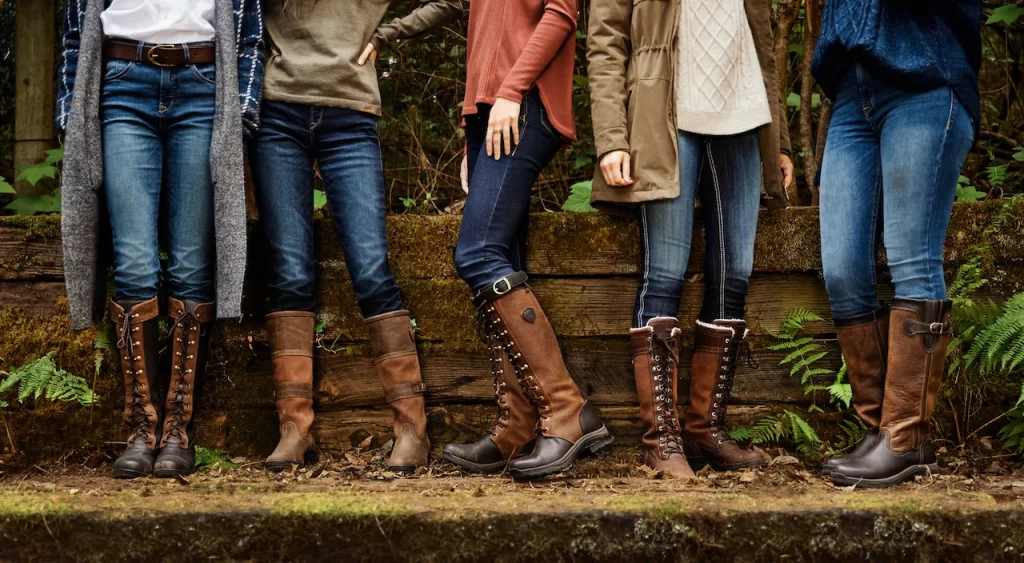 Ariat is a leading brand in equestrian and western-style footwear and apparel. Founded in 1993, the company quickly became a favourite among riders, cowboys, and fashion-conscious individuals.